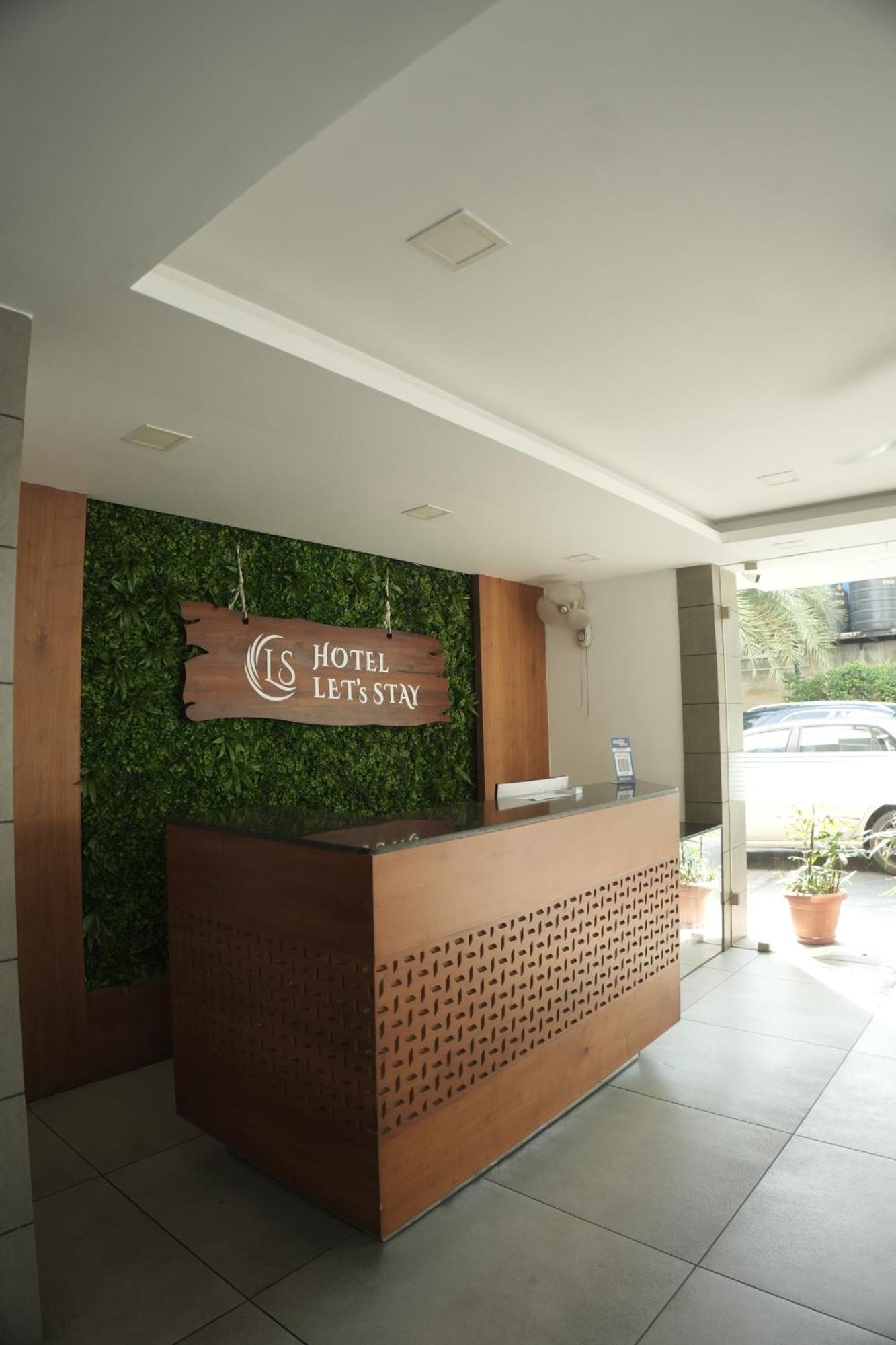 Hotel Lets Stay Kochi ภายนอก รูปภาพ